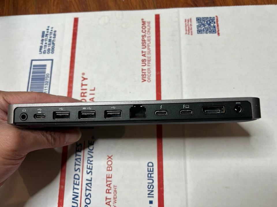 Brydge Henge Docks Stone Pro - Thunderbolt 3 Tethered Docking Station Read descr - Image 3 of 4