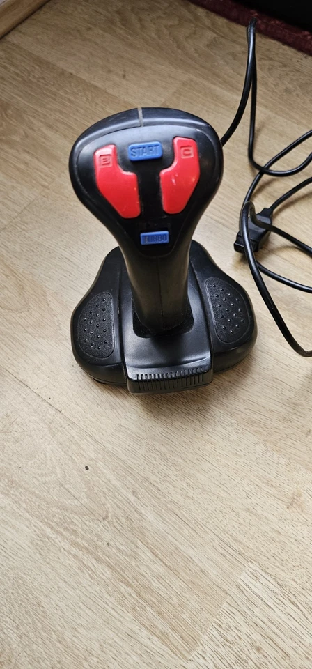 Quickshot QS-135 Joystick For Sega Megadrive. Good Condition, Tested - Image 2 of 3
