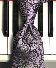 DANIEL CRAIG / Luxury Fancy Foliate Paisley Silk Tie in Lilac, Silver  Black
