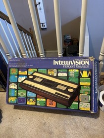 HUGE LOT OF 2X Mattel Intellivision Console IN BOX + INTELLEVISION II   Untested