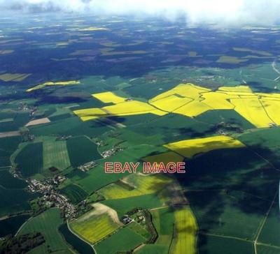 PHOTO  ARKESDEN FROM THE AIR VIEWED FROM A LUTON BOUND FLIGHT FROM PRAGUE.
