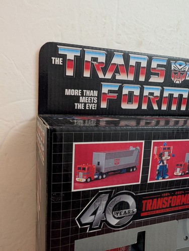 Transformers Retro Reissue 40th Anniversary Optimus Prime Action Figure Read Des - Picture 2 of 15