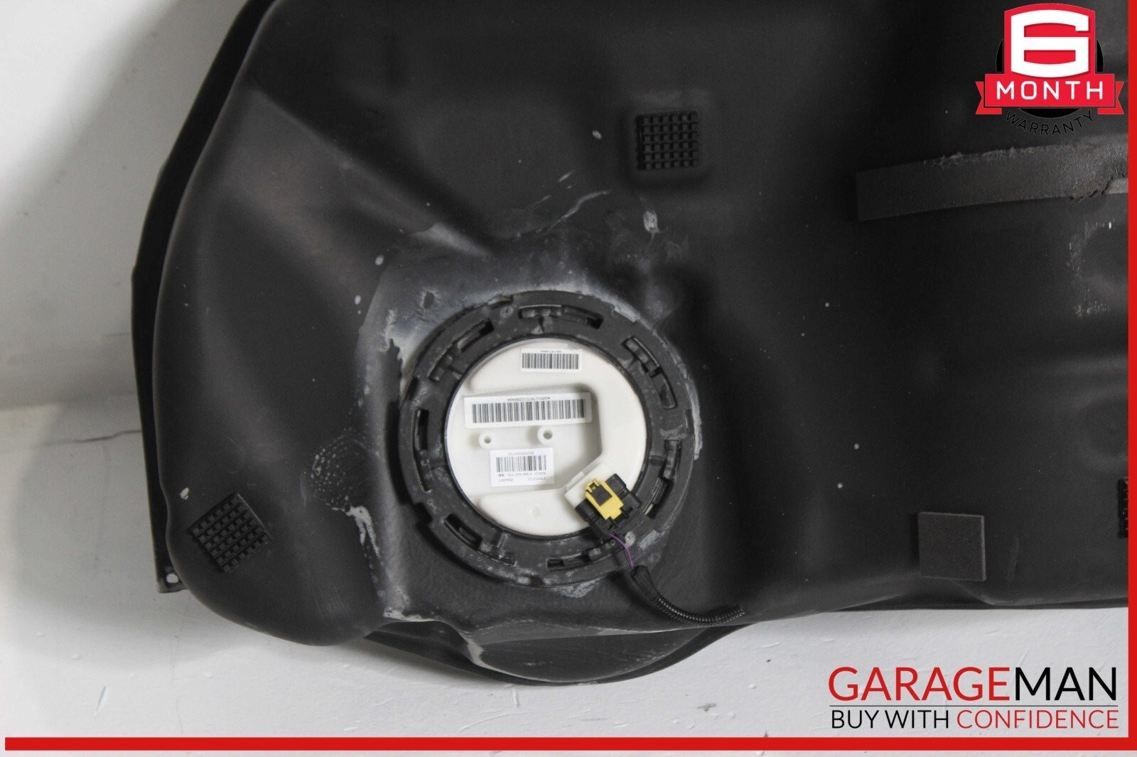 17-20 Maserati Levante Ghibli 3.0L Gas Fuel Tank Reservoir Assembly OEM