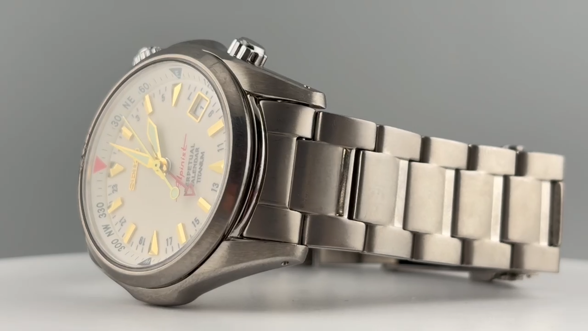 SEIKO アルピニスト 8F56-00D0 チタン ジャンク品 Serviced] Seiko Alpinist 8F56-00D0 SBCJ021 Titanium Quartz Men's