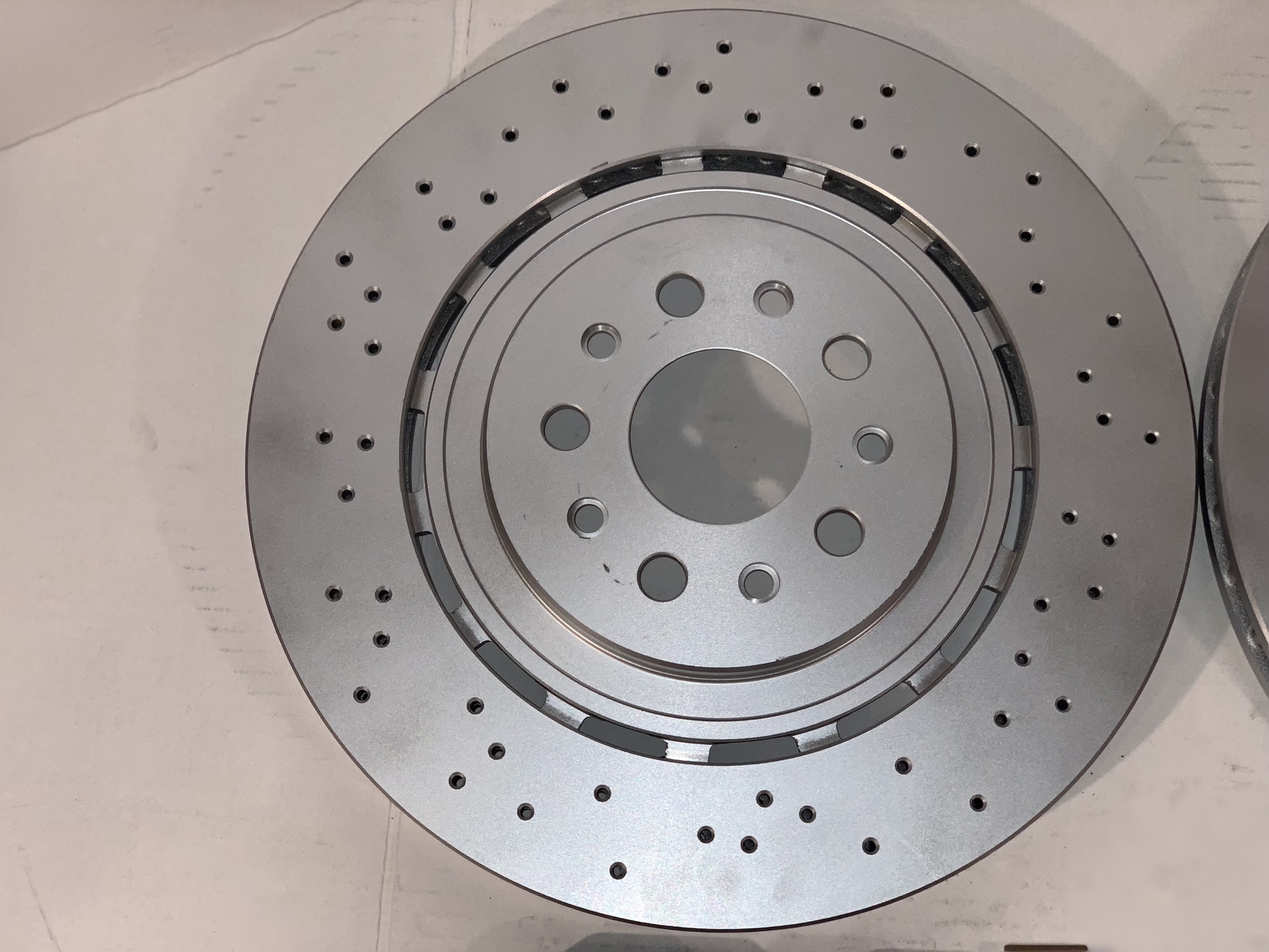 Maserati Ghibli SQ4 Quattroporte AWD Front Rotors & Brake Pads Set