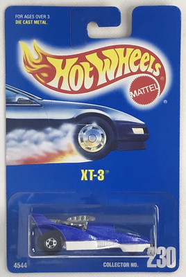 1995 Hot Wheels Blue Card Main line XT-3 BW Wheels #230 4544
