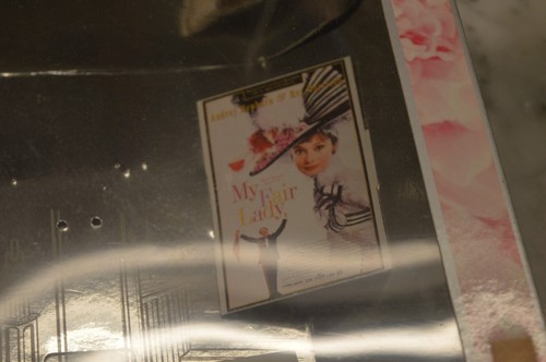 Barbie "My fair lady" Aundrey Hepburn in Eliza Doolittle versione rosa - Foto 9 di 9