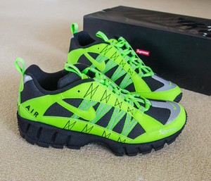 supreme x nike air humara 17