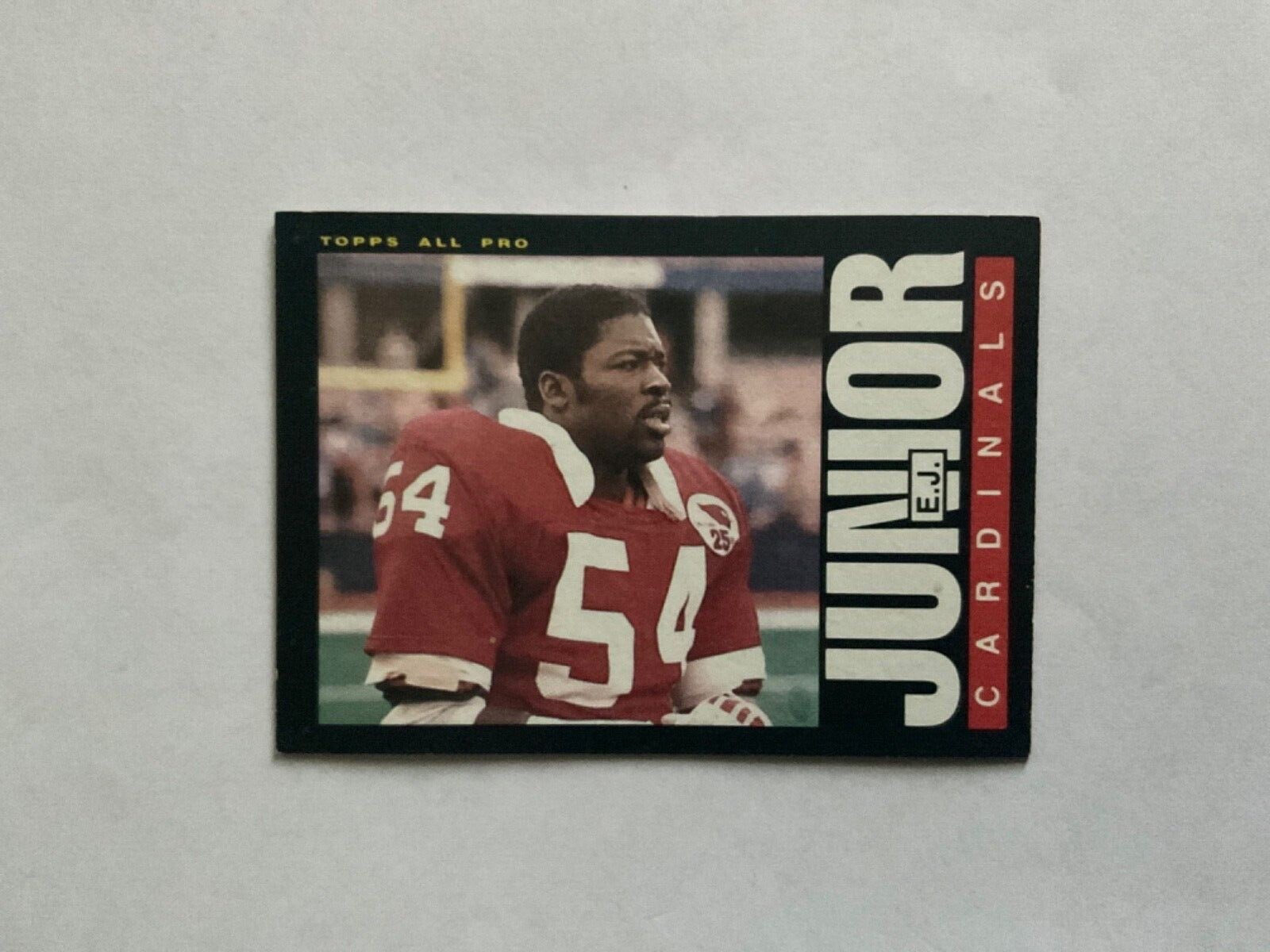 E.J. Junior 1985 Topps Football Card #142 - St. Louis Cardinals Pro Bowl - NM