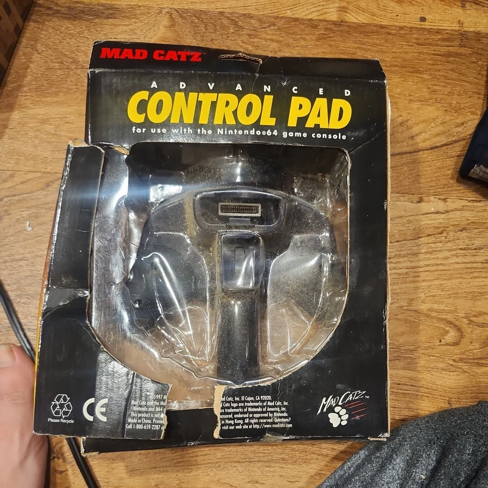 Mad Catz Advanced Control Pad for Nintendo 64  - Image 2 of 2