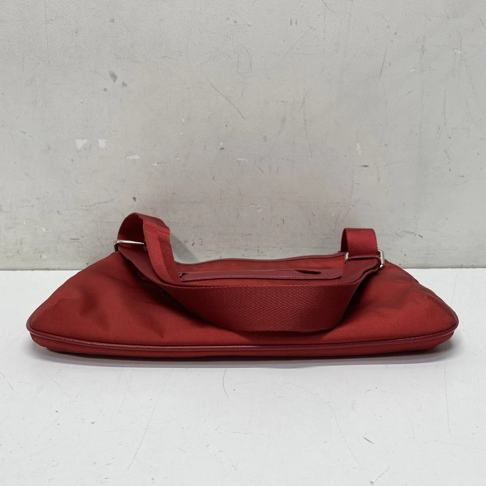 Bolso mensajero Coach de lona rojo Foto 3 de 4