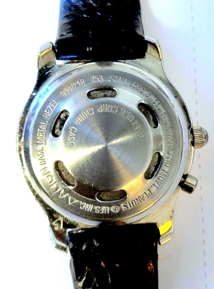 Reloj musical Peanuts "Snoopy & Linus" de Armitron Foto 4 de 4