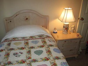 Bedroom furniture set, young girls, Thomasville First Impression Ribbons & Bows