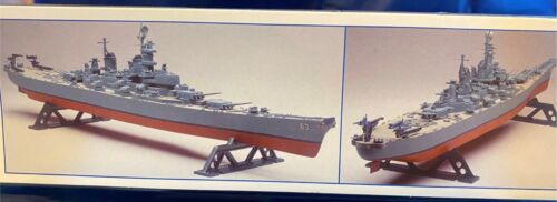 US Navy Schlachtschiff Missouri Neu in Box Factory Sealed Inhalt New Stock Revell - Bild 3 von 4