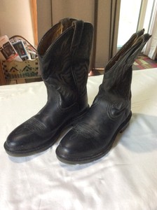 ariat maverick