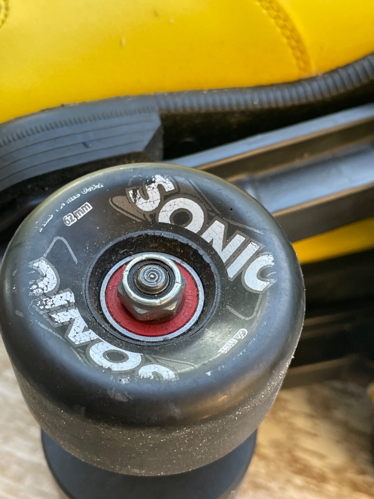 ROCK SPEED FREAKS Roller Skates Yellow w/Black Flames Size 6 Sure Grip