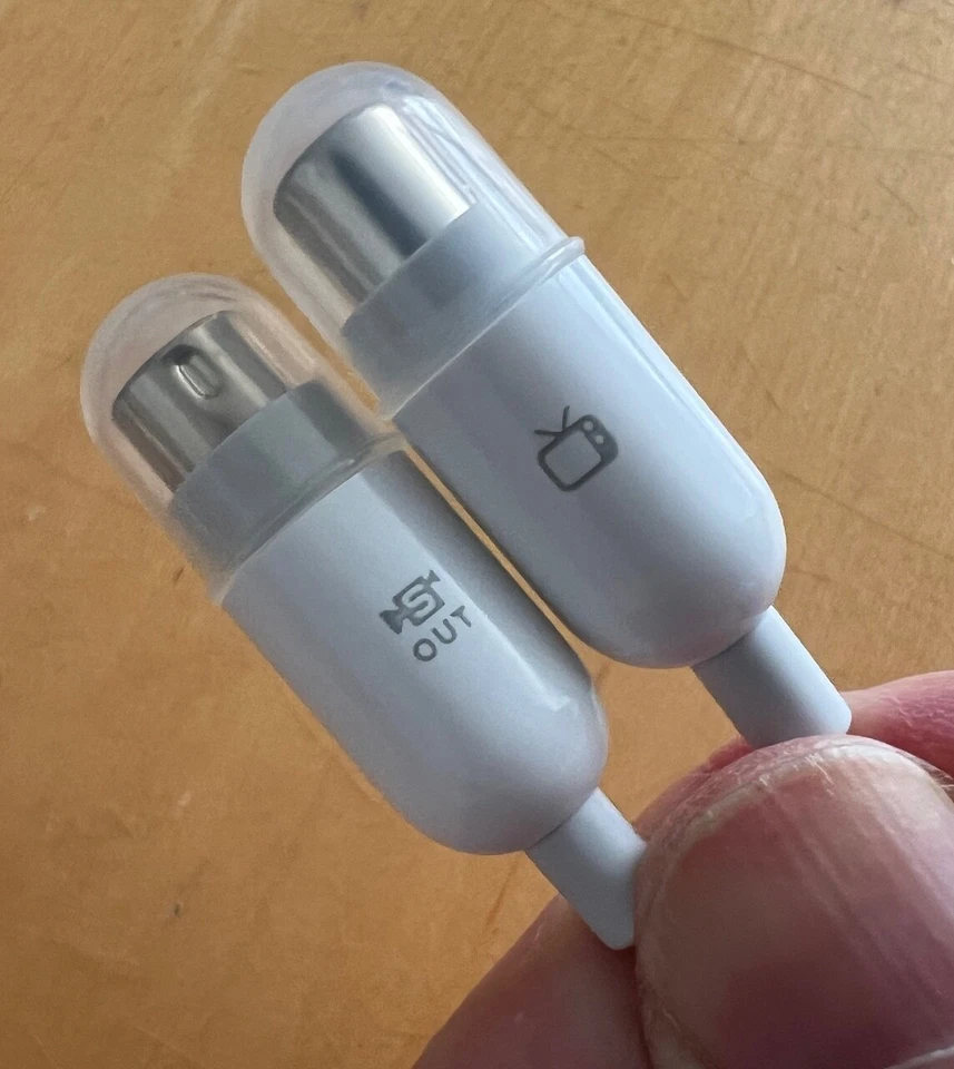 Cable adaptador de salida de TV compuesto Apple 603-2679 S-Video a RCA - Original OEM Foto 3 de 4