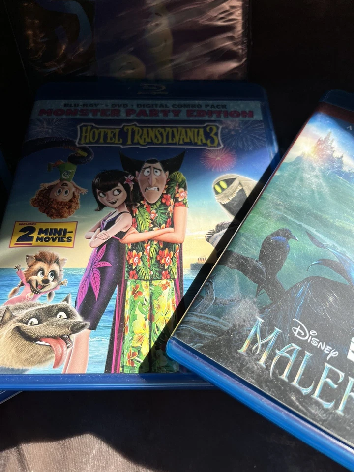 Disney Halloween DVD Lot: 4  Fun Family Films! Very Good Condition! SEE - Image 4 of 4