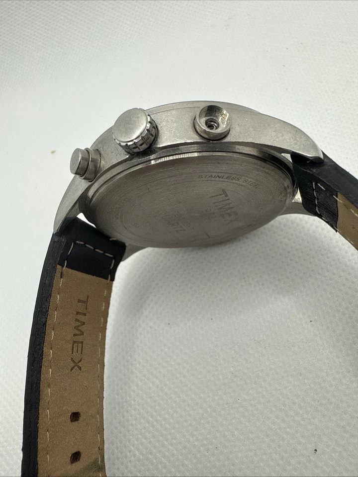 TimeX Black Leather Band T2P509 (Missing Button) - Image 4 of 4
