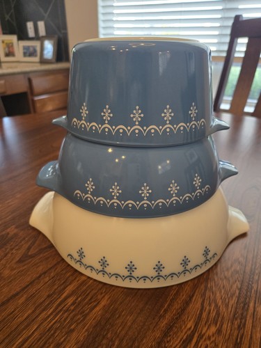 3 Pyrex Cinderella Snowflake Garland Bowls Preowned Great Condition - Picture 2 of 16