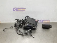 19 2019 TOYOTA HIGHLANDER LIMITED 3.5L ENGINE FUSE BOX 