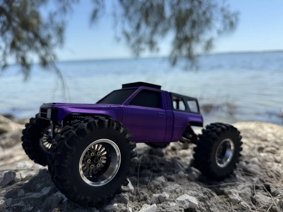 Корпус Scx24 Axial защемленный Toyota темно-синий - Изображение 2 из 3