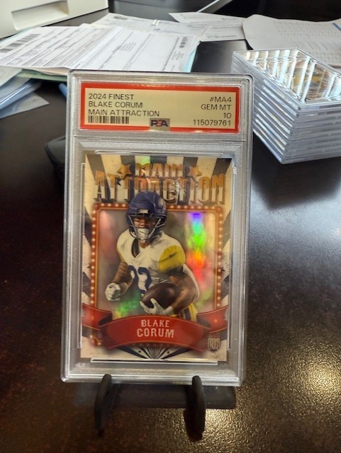 Blake Corum Topps Finest Main Attraction #MA4 Base