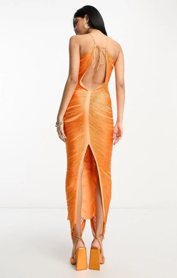 Maxi vestido halter con flecos drapeado en naranja intenso de ASOS DESIGN para mujer PVP £125 Foto 3 de 4