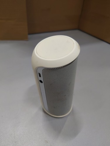 JBL Flip 2 Portable Bluetooth Speaker White Not Working For Parts - Zdjęcie 14 z 19