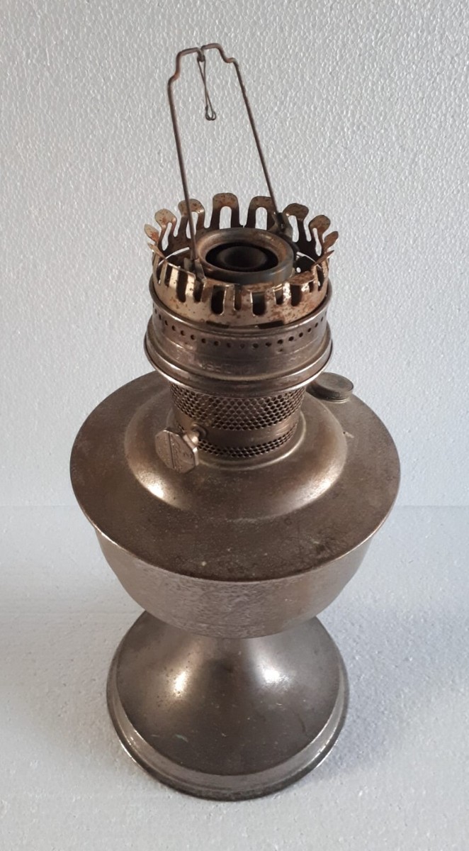 Vintage ALADDIN Model Nº21 Kerosene Oil Lamp Made in England Vintage ALADDIN Model Nº21 Kerosene Oil Lamp Made in England
