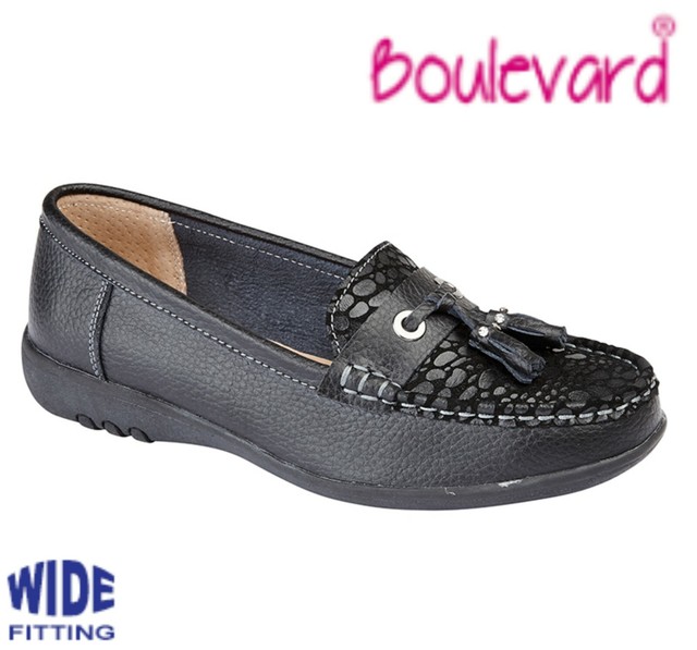 clarks eee fitting shoes