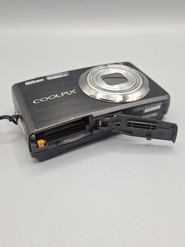 Nikon Coolpix S630 Boxed Digital Camera, Battery And Charger. VGC. - Picture 9 of 14