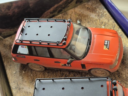 1:43 - Corgi Vanguards - G4 Challenge - Land Rover Defender Range Rover - Nuovo con scatola - Foto 9 di 19