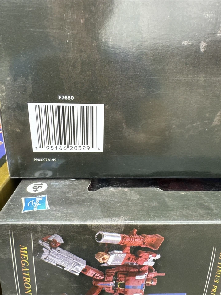 Transformers Street Fighter II x Optimus Prime Ryu vs Megatron M. Bison Foto 3 de 4