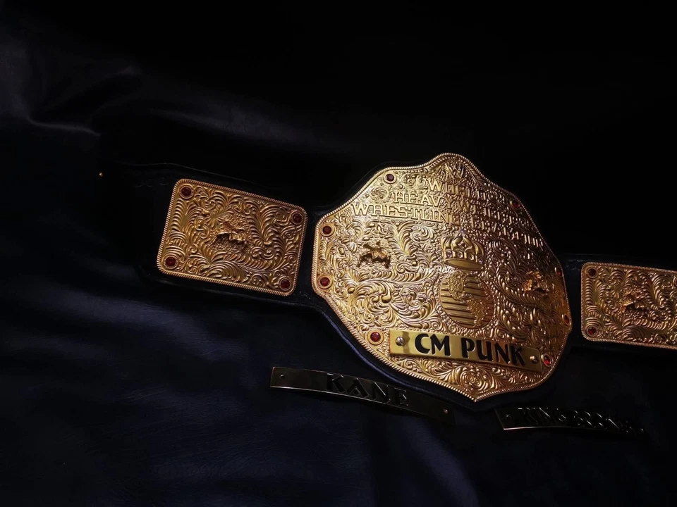 Big Gold World Heavyweight Championship Replica Belt –4MM Die-Cast Plates, Adult - Image 3 of 4