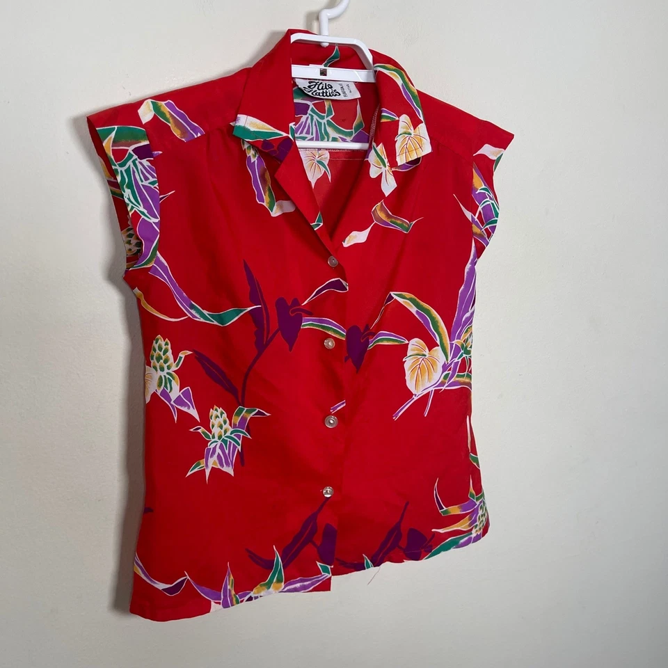 Blusa vintage Hilo Hattie roja hawaiana floral con botones M Aloha manga acampanada Foto 4 de 4