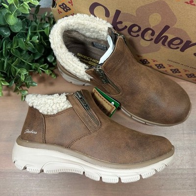 Skechers Social Mode Easy Going Water Repellent Vegan Ankle Boots Size 5.5