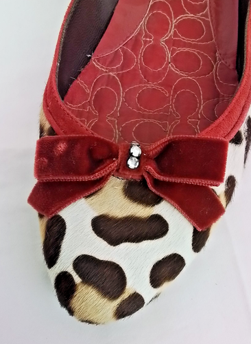 Zapatos planos Coach Danice para mujer US 8B ocelote/terciopelo rojo punta P969 E05 #J3891 - Imagen 5 de 18