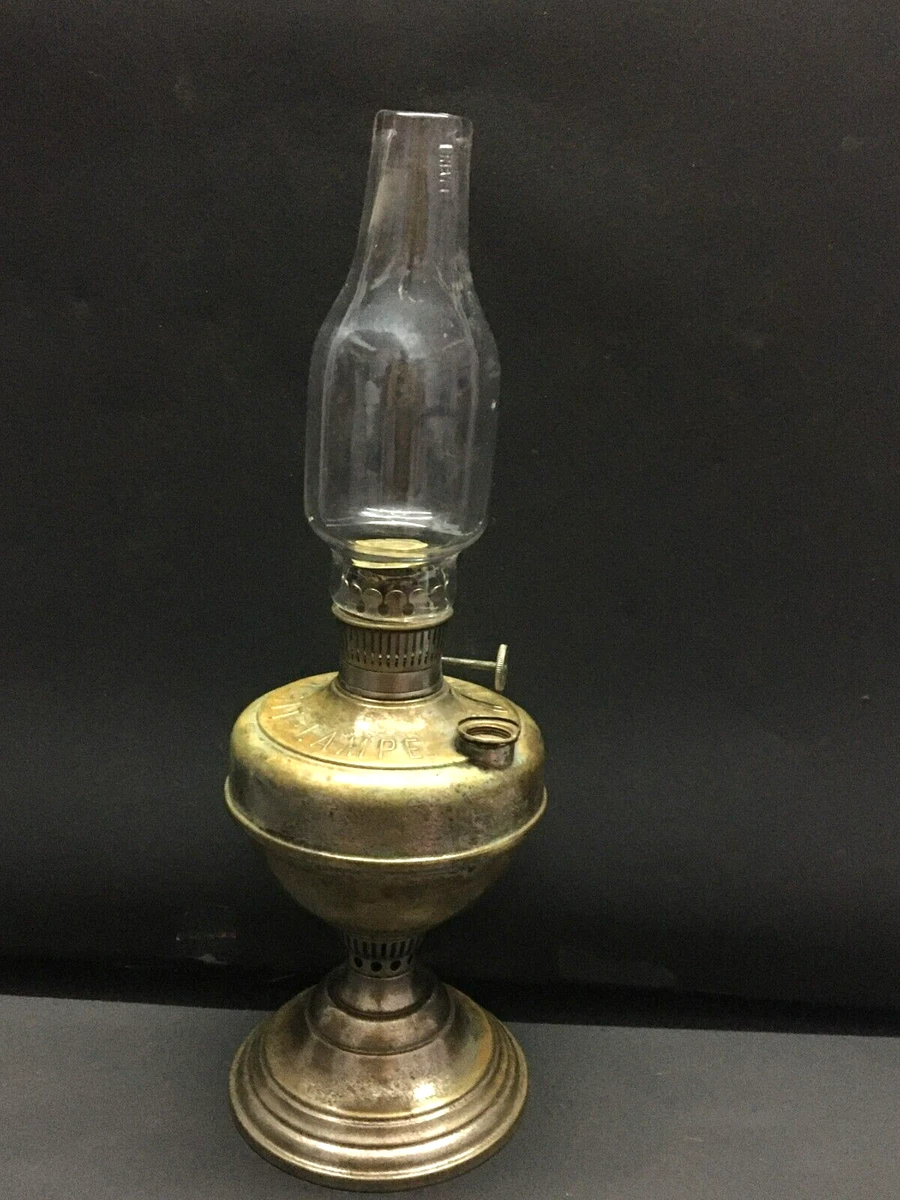 Vintage Old R. Ditmar Vienna Oil Kerosene Lamp With Original Glass