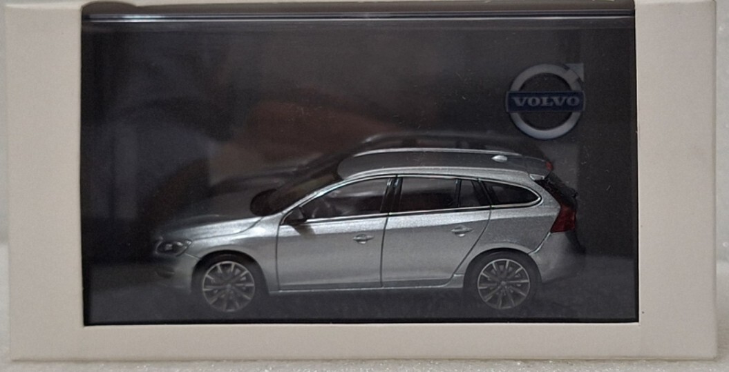 Volvo V60 Electric Silver 2014 1:43 Norev EXTREMELY RARE