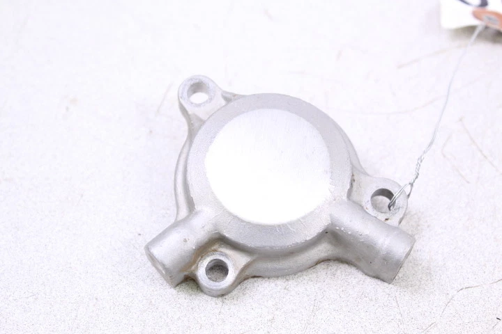 Крышка масляного фильтра 2004 04 YAMAHA YZ250F YZ 250 F - Изображение 2 из 4