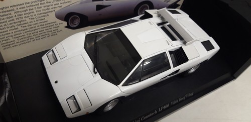 1/18 LAMBORGHINI Countach LP400 With Roof Wing - white - Kyosho - Foto 3 di 7