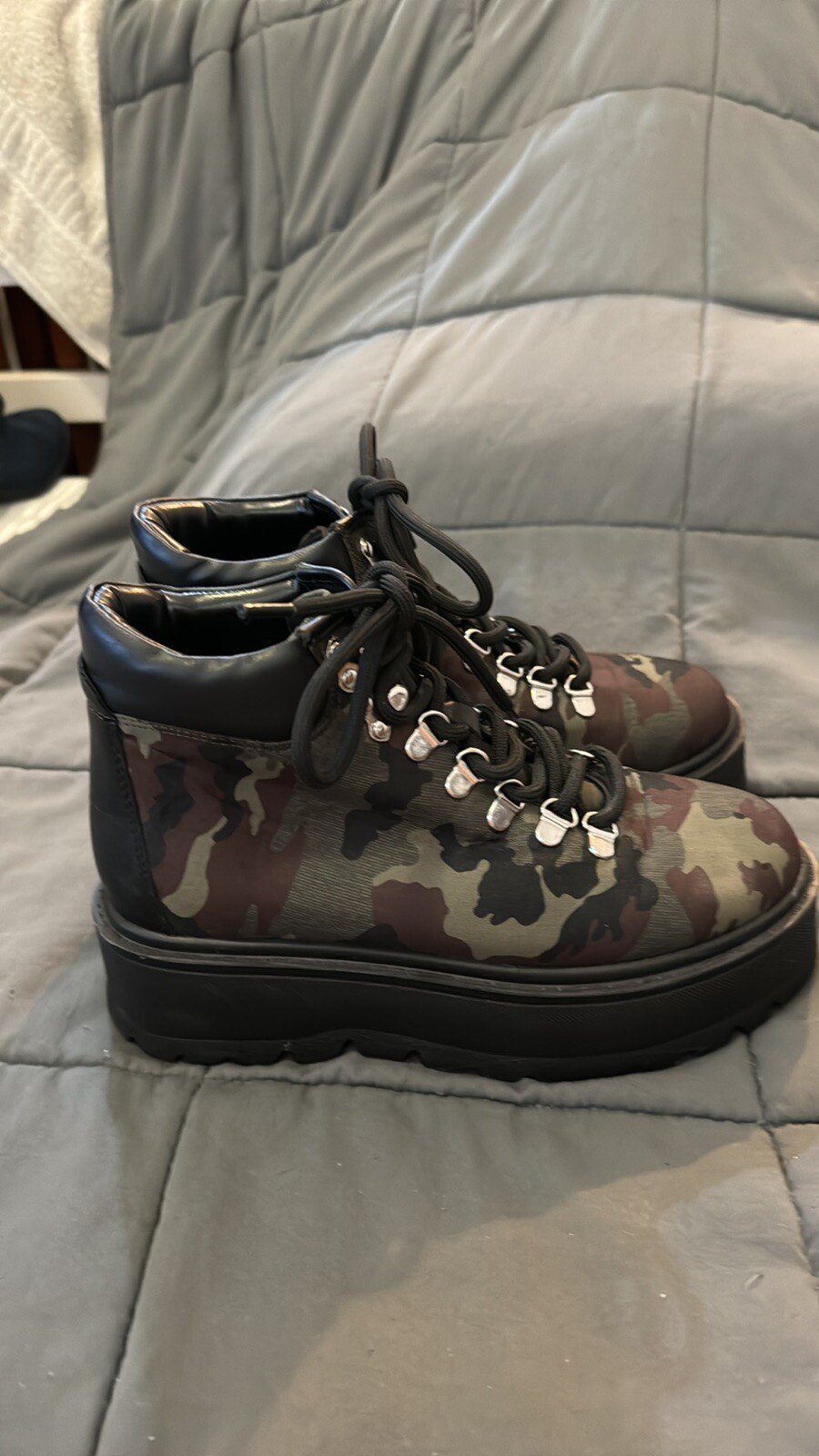 Picture 4 of 5