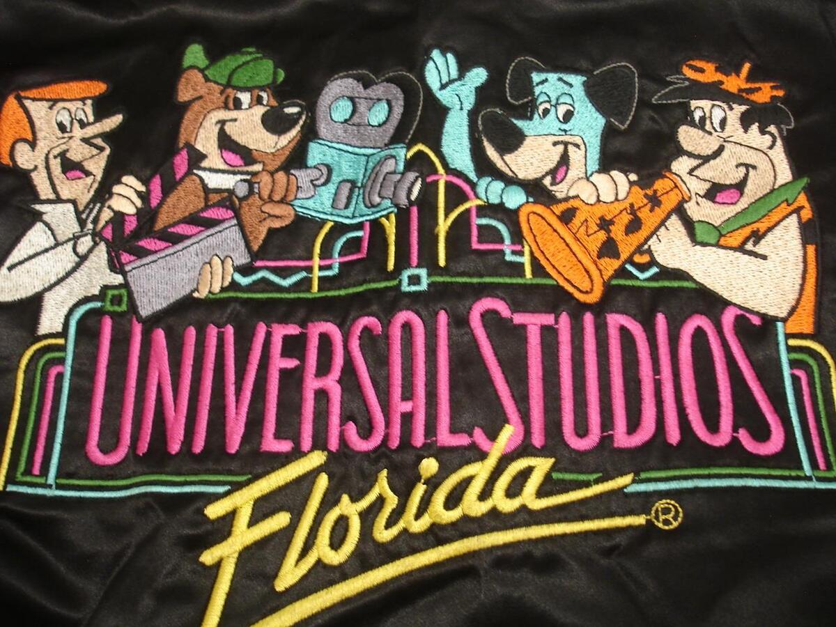 Men's sz M Vtg 1980's Hanna-Barbera Universal Studios Men's sz M Vtg 1980's Hanna-Barbera Universal Studios