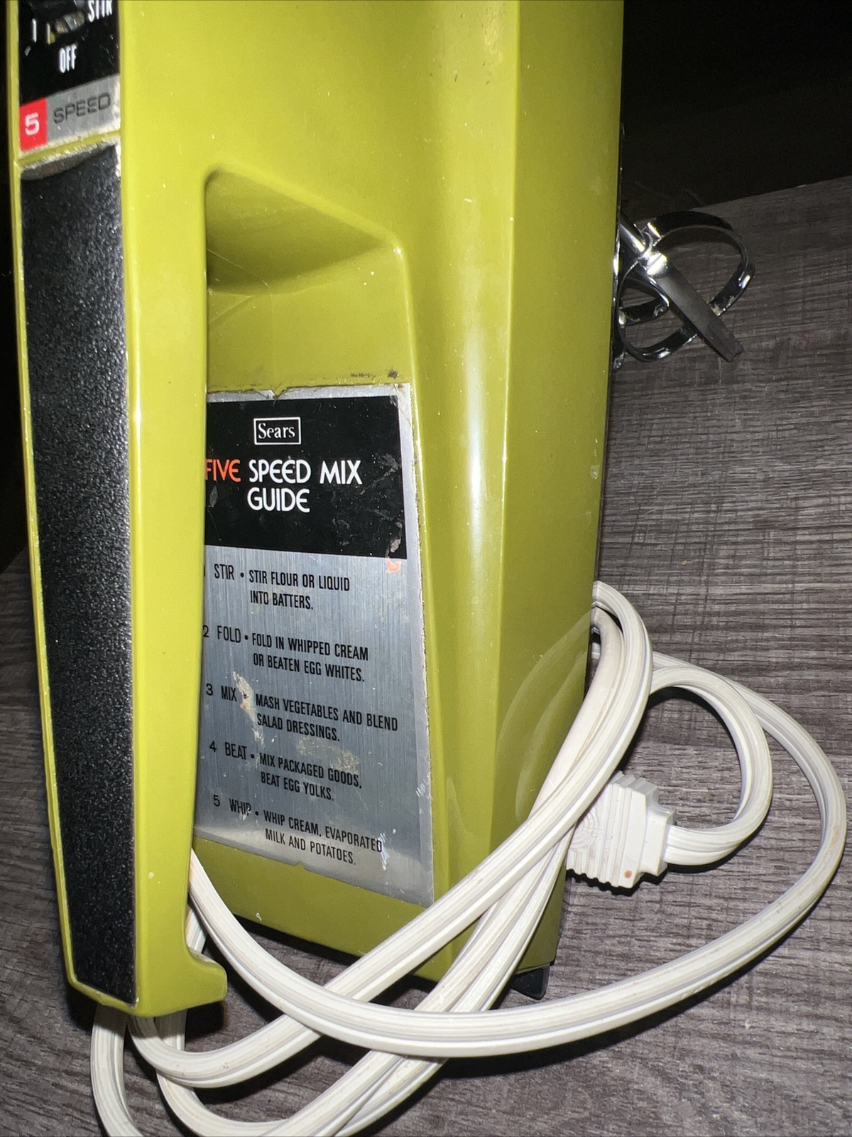 Vintage Sears Avacado Hand mixer. 5 Speed 400828800 Runs Great with