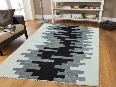 Modern Dhurrie  3'X5' Abstract Flatweave Woolen Multicolored  Area Carpet