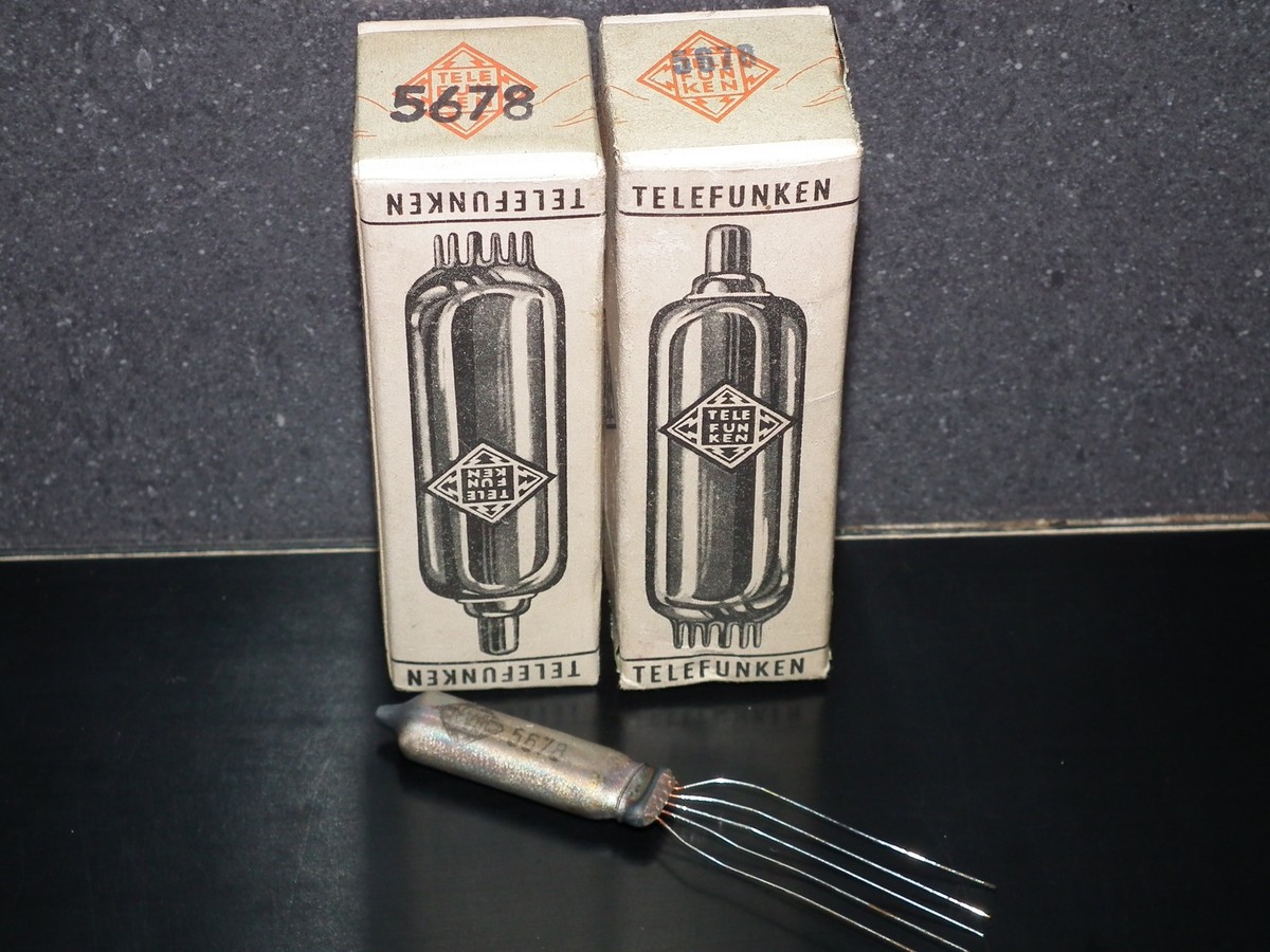 Made in W.Germany TELEFUNKEN ECC82/12AU7 ダイヤマーク入り テレフンケン箱入り（オリジナルの箱ではありません） USED品 