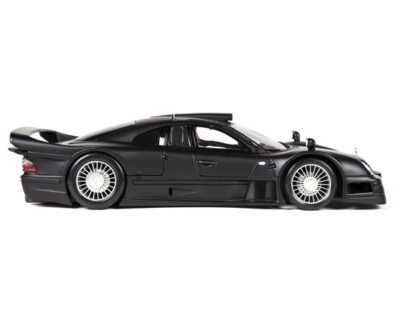 ミニカー Mercedes CLK-GTR 1/18 Maisto 1/18 Maisto Mercedes-Benz CLK GTR Street Version (Black