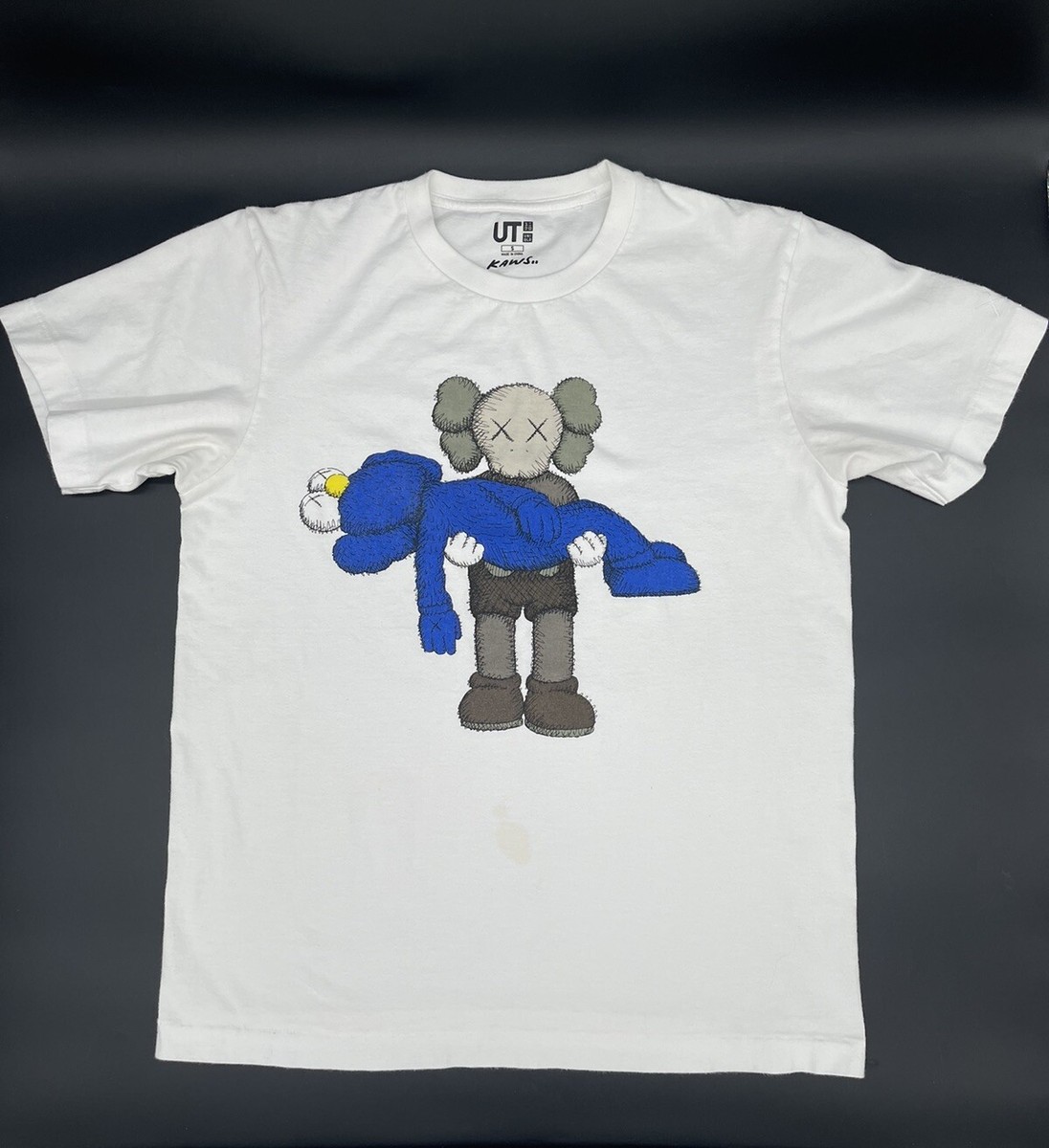 KAWS x Uniqlo 'Gone' Tee White T-shirt US Size Small Big Logo