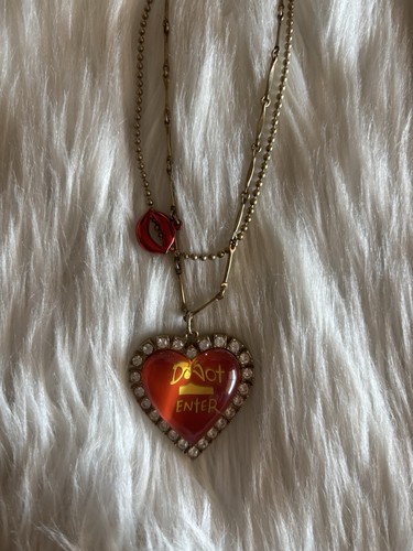 Betsey Johnson Heart Necklace - Picture 2 of 4